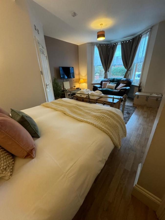 The Emerald Suite, Бирмингем Экстерьер фото